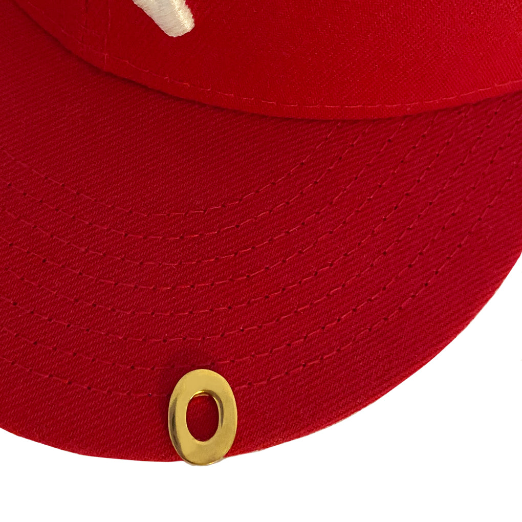 Letter "O" Brim Hat Clip